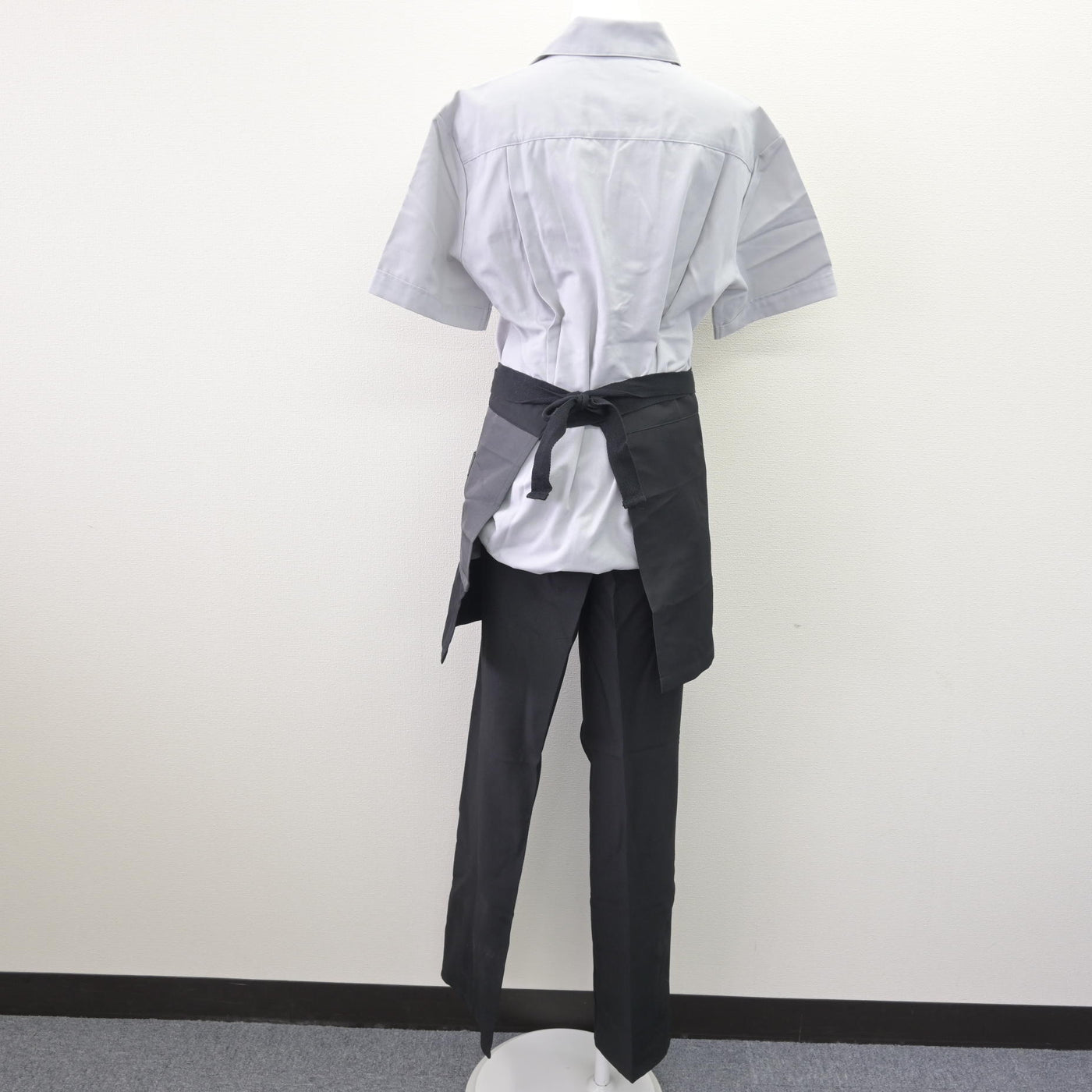 【中古】 マクドナルド 女子制服 5点 (シャツ・エプロン / サロン・ズボン) sf110576