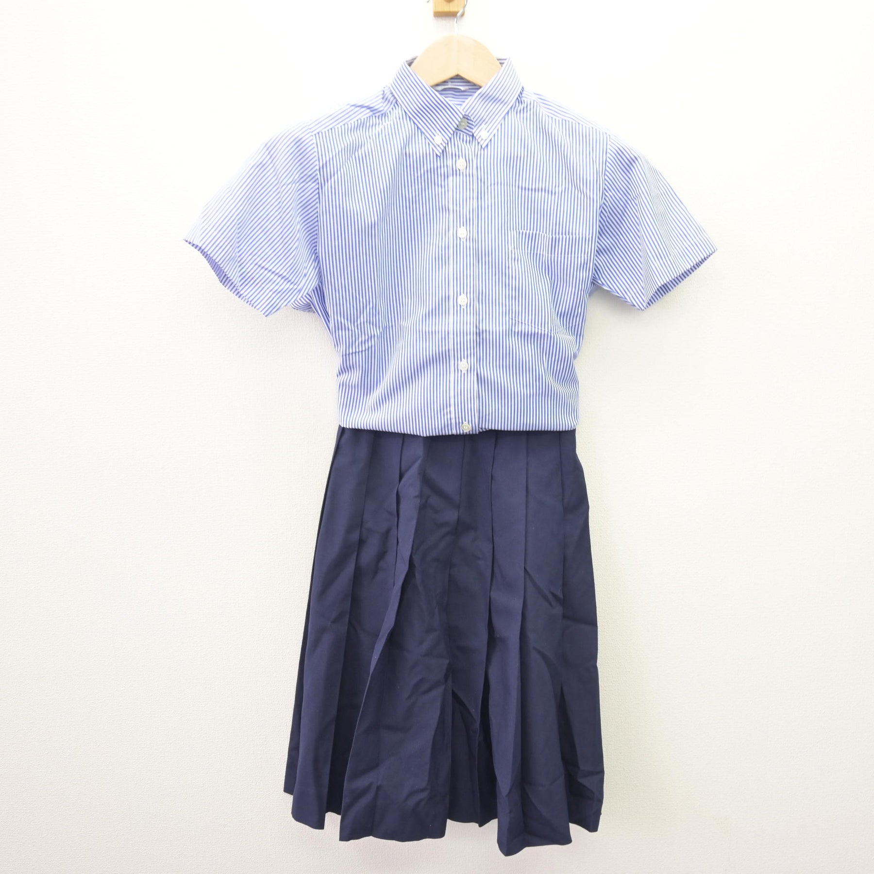 中古】青森県 青森商業高等学校 女子制服 2点 (シャツ・スカート