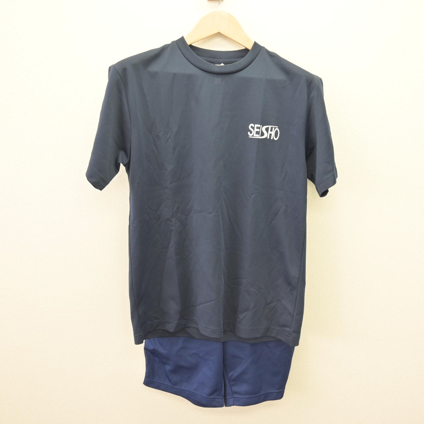 【中古】青森県 青森商業高等学校 女子制服 2点 (体操服 上・体操服 下) sf110578