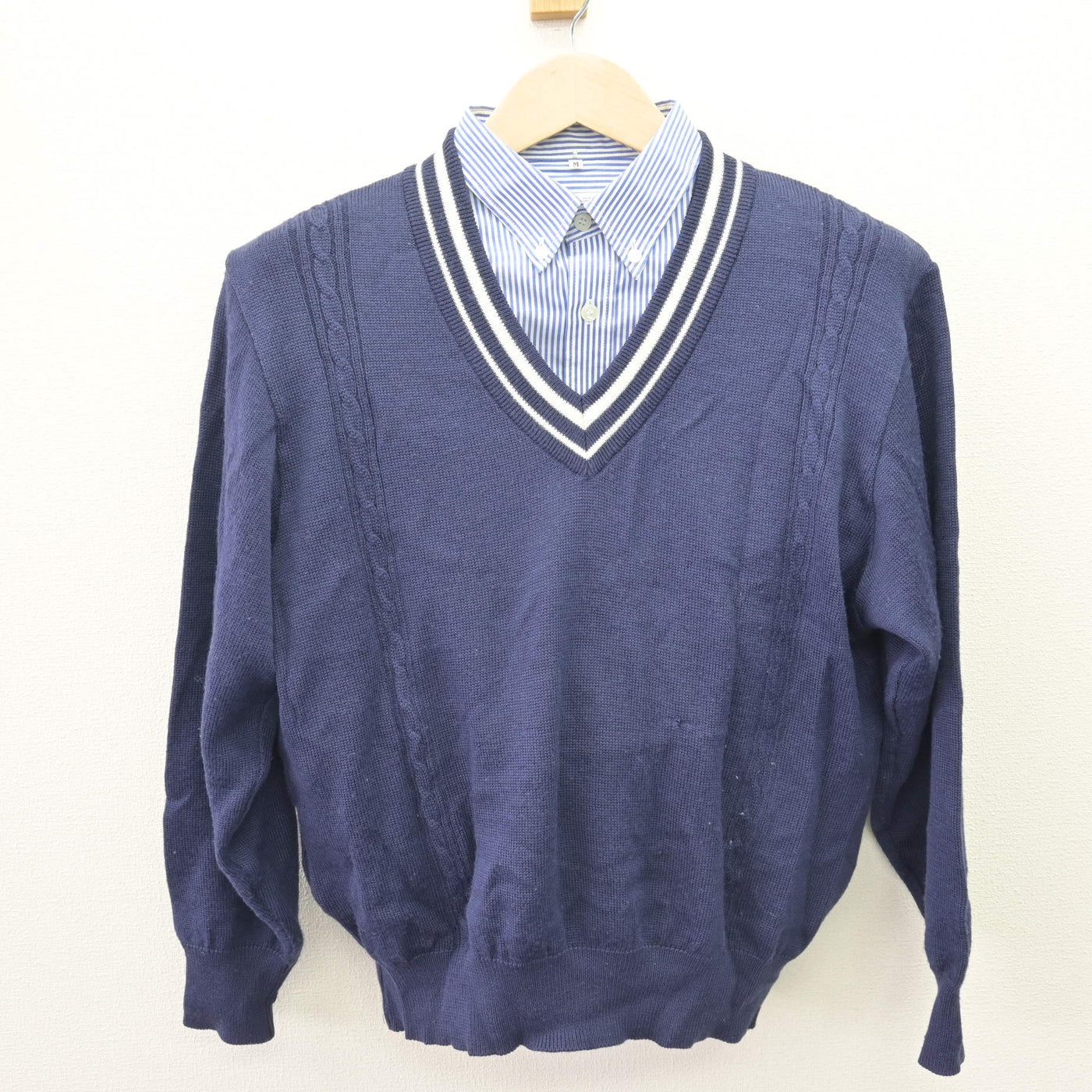【中古】青森県 青森商業高等学校 男子制服 2点 (ニット・シャツ) sf110580