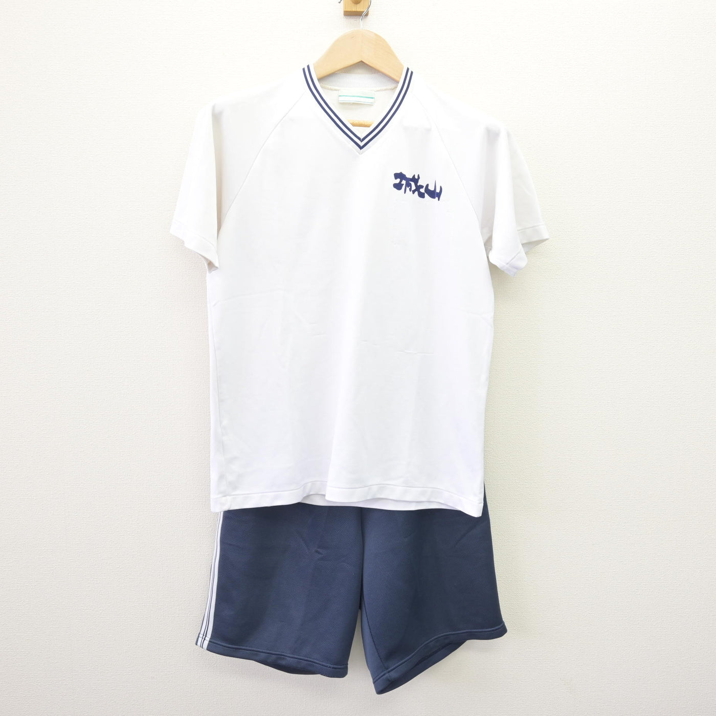 【中古】愛知県 城山中学校 女子制服 2点 (体操服 上・体操服 下) sf110622