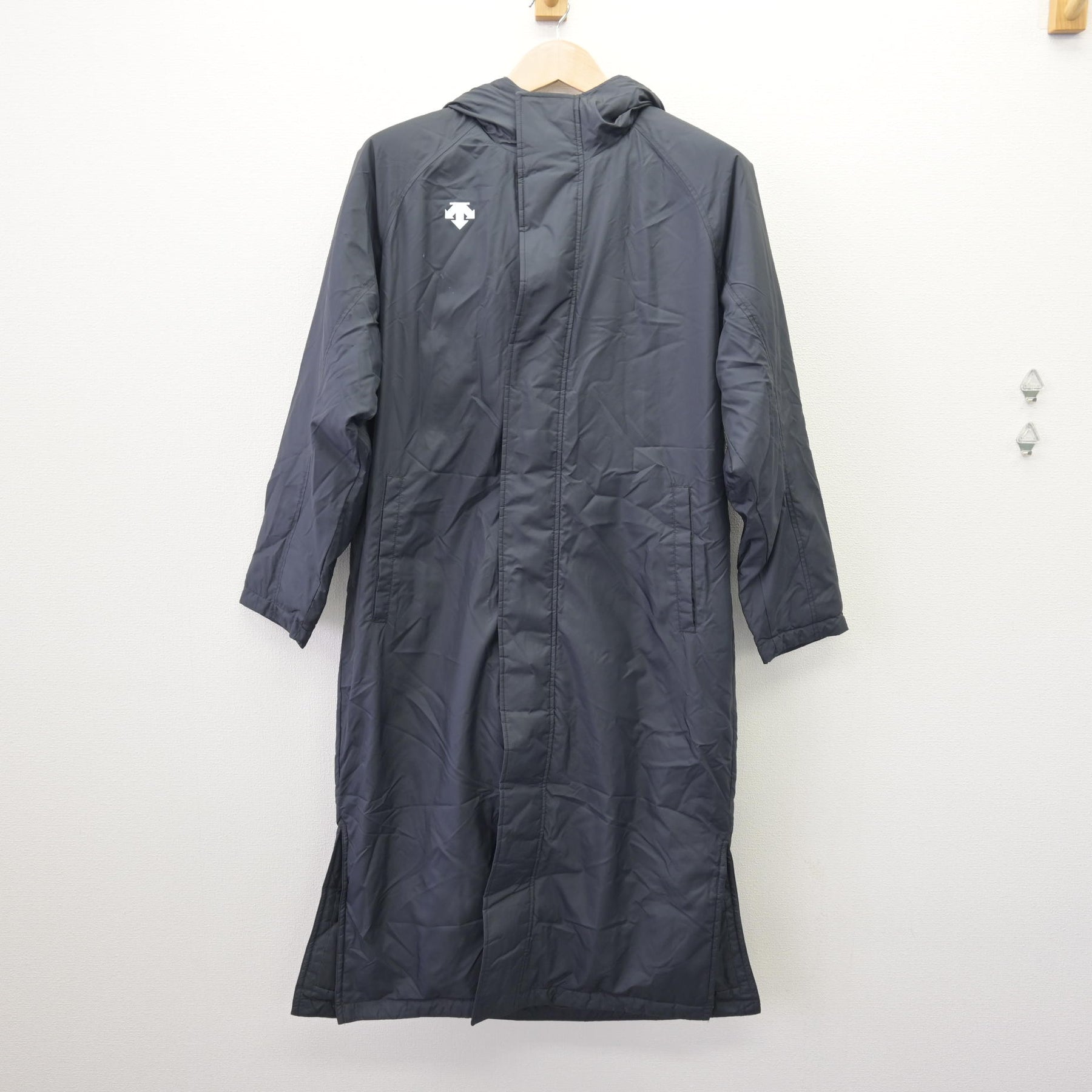 旧国鉄の制服がモチーフ。 | andPheb Staff Blog