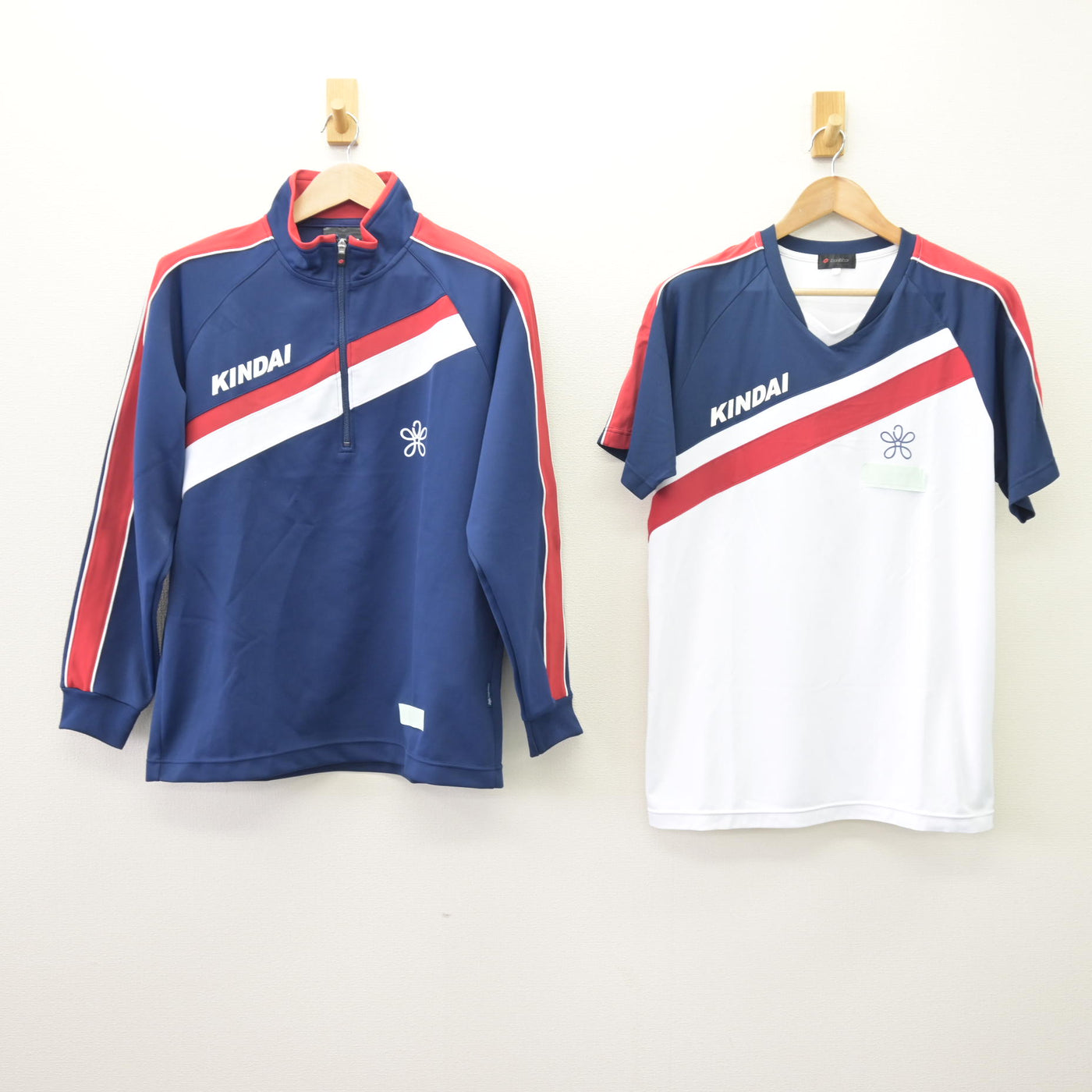 中古】大阪府 近畿大学附属高等学校 男子制服 2点 (ジャージ 上