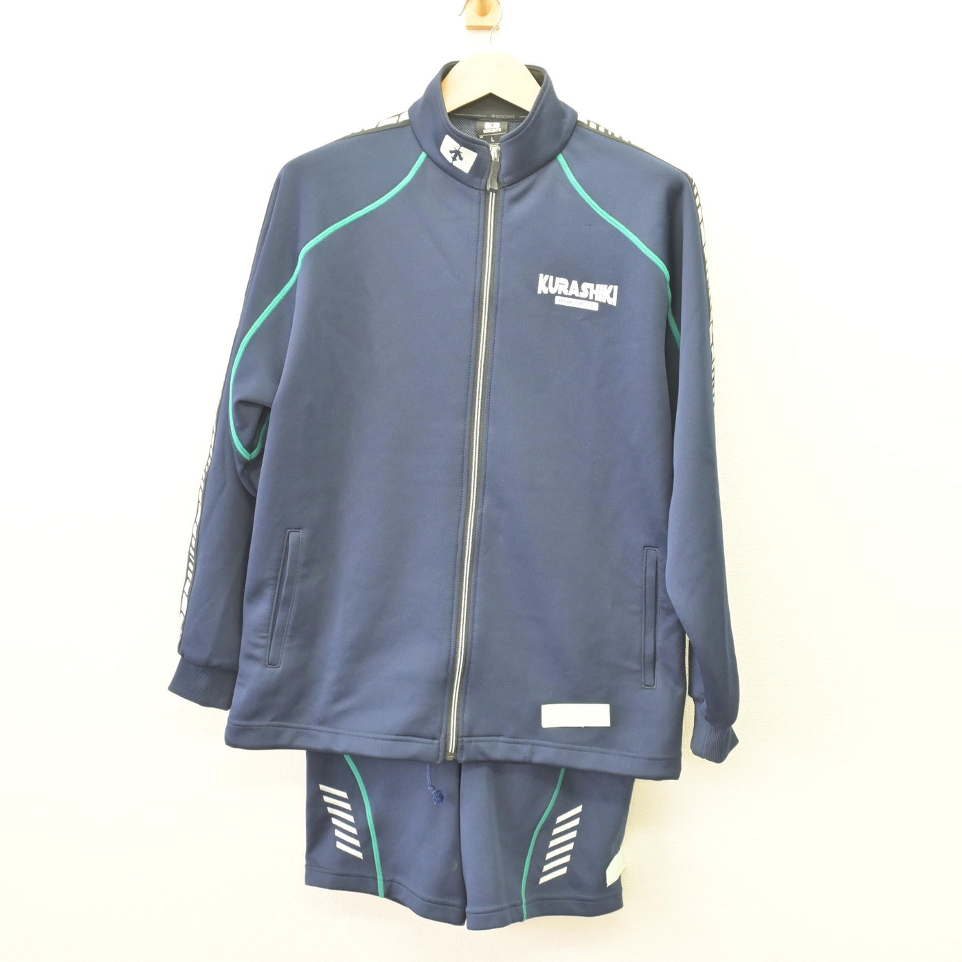 中古】岡山県 倉敷高等学校 女子制服 3点 (ジャージ 上