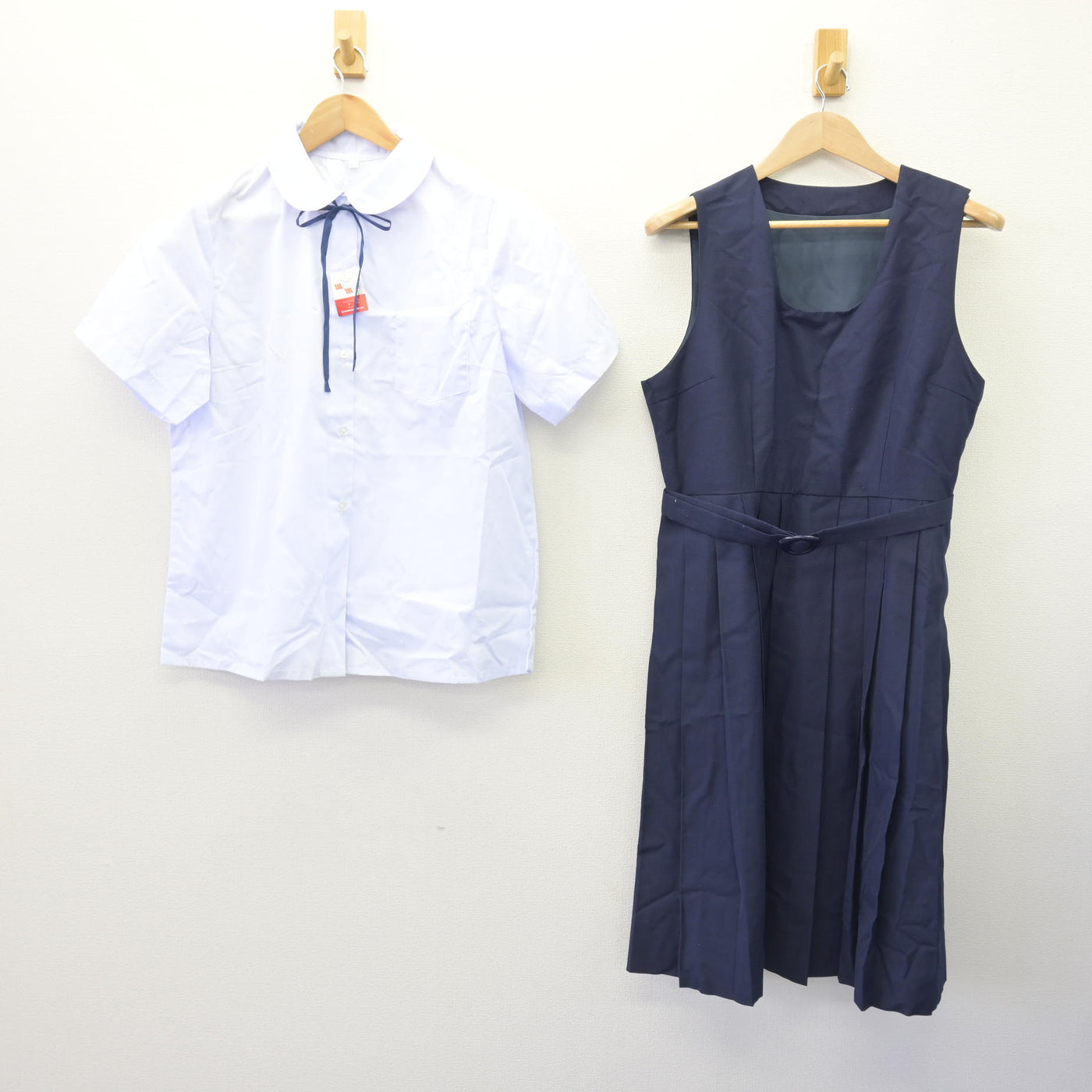 【中古】東京都 府中第一中学校 女子制服 3点 (シャツ・ジャンパースカート) sf111346