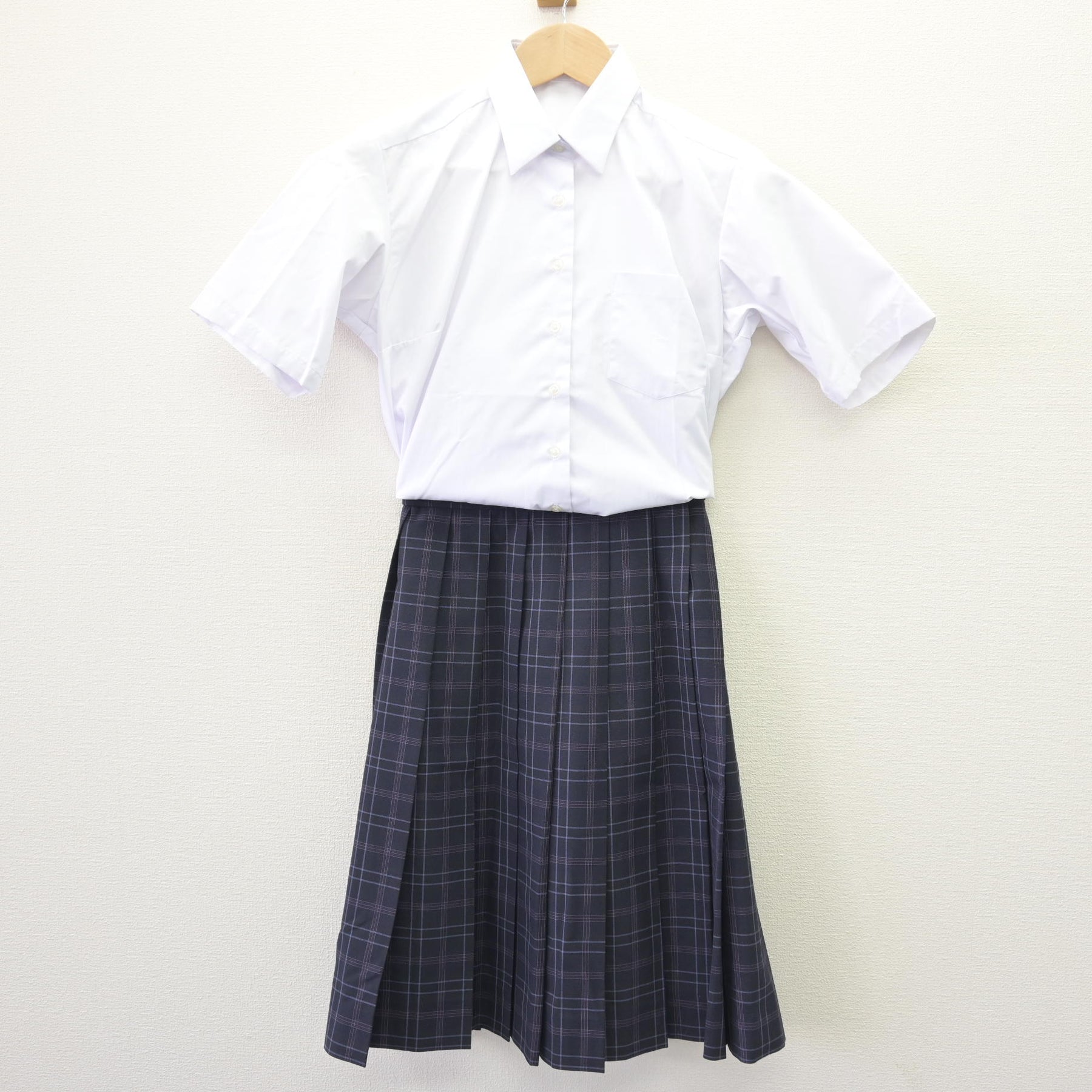 中古】神奈川県 逗子中学校 女子制服 2点 (シャツ・スカート) sf111362