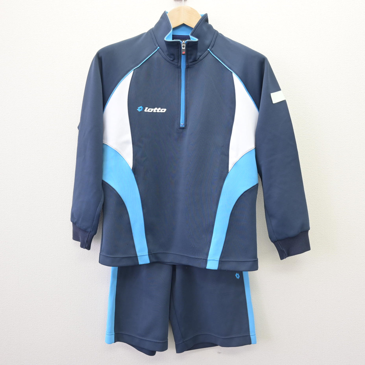 【中古】神奈川県 逗子中学校 女子制服 2点 (ジャージ 上・体操服 下) sf111363