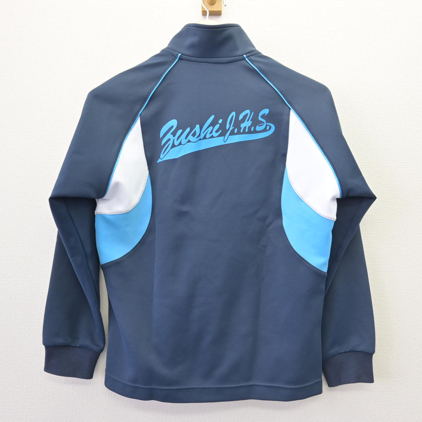 【中古】神奈川県 逗子中学校 女子制服 2点 (ジャージ 上・体操服 下) sf111363