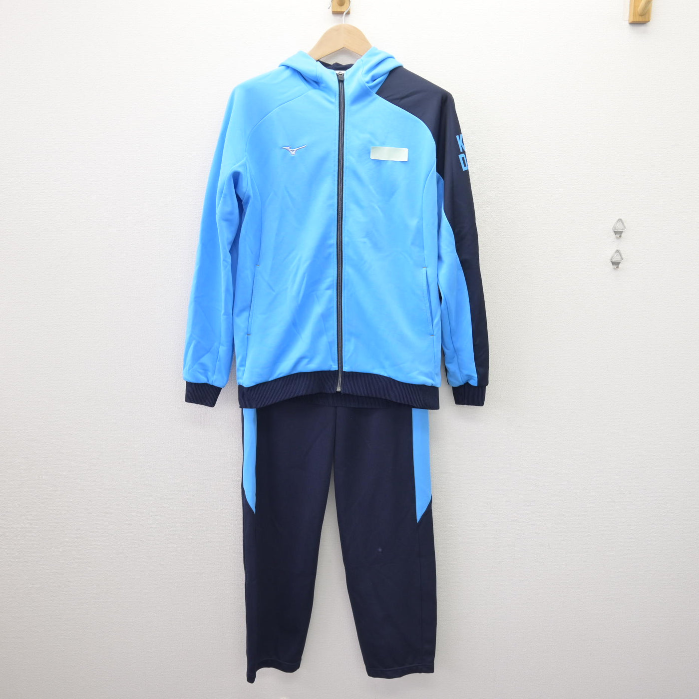 桐生第一高校ジャージ 中古】群馬県 桐生第一高等学校 女子制服 3点 (ジャージ 上・体操服 上