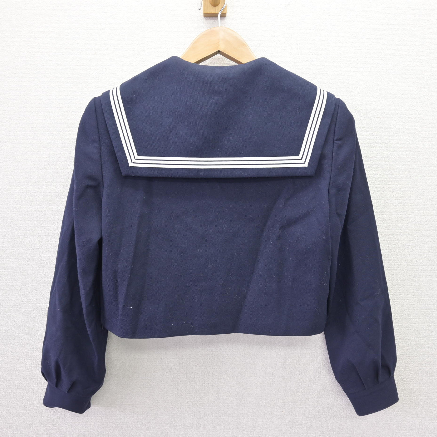 【中古】福岡県 新宮中学校 女子制服 3点 (セーラー服・ジャンパースカート) sf111565