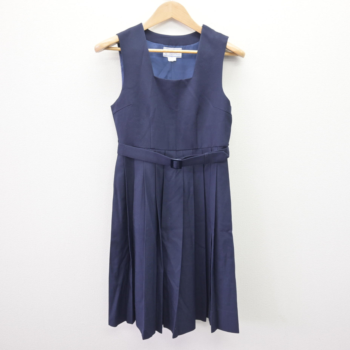 【中古】福岡県 新宮中学校 女子制服 3点 (セーラー服・ジャンパースカート) sf111565