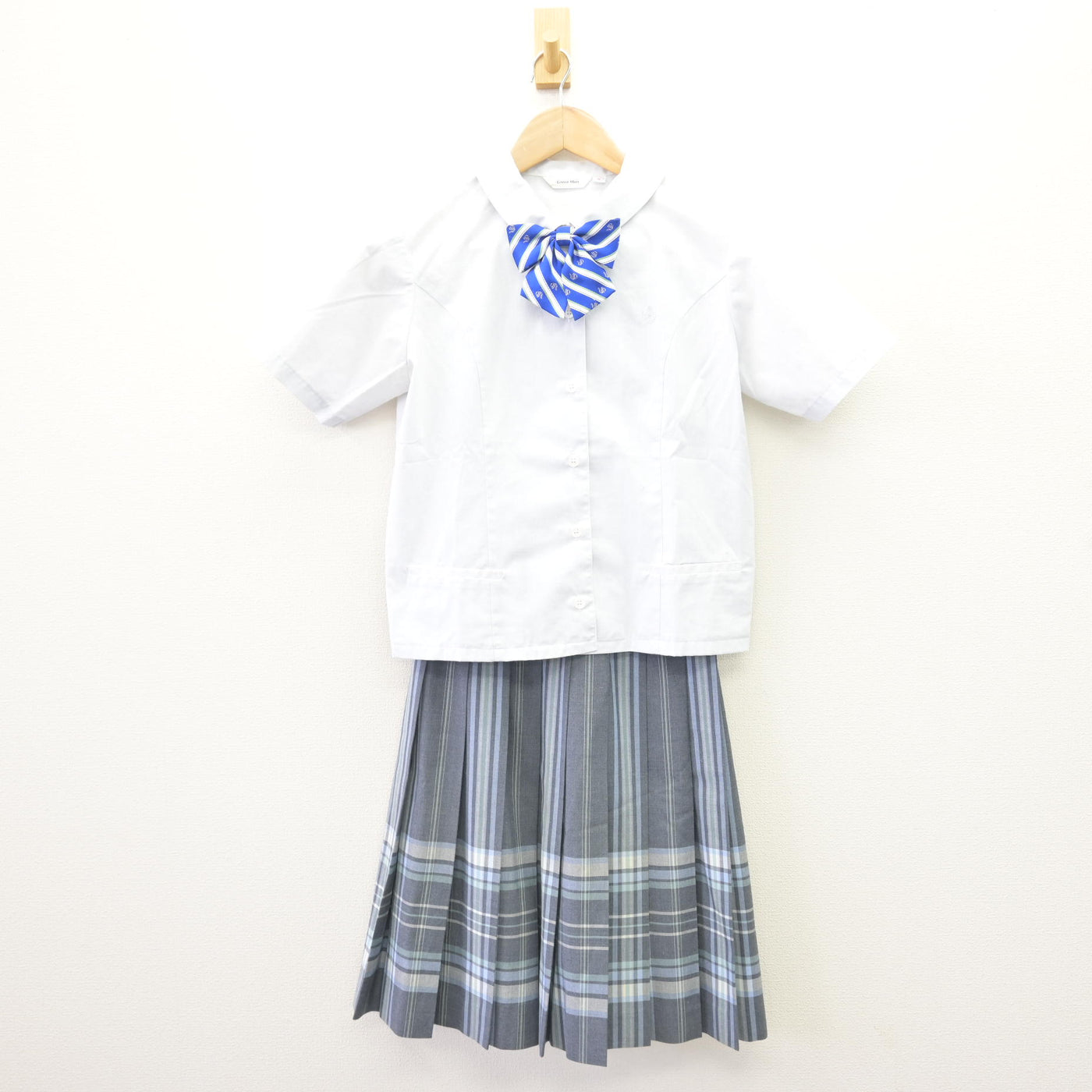 【中古】福島県 尚志高等学校 女子制服 2点 (シャツ・スカート) sf111634