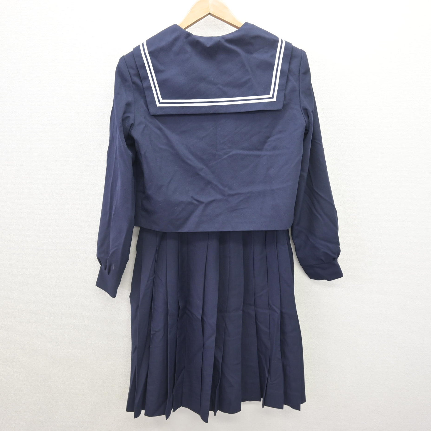 【中古】愛知県 御田中学校 女子制服 3点 (セーラー服・スカート) sf111696