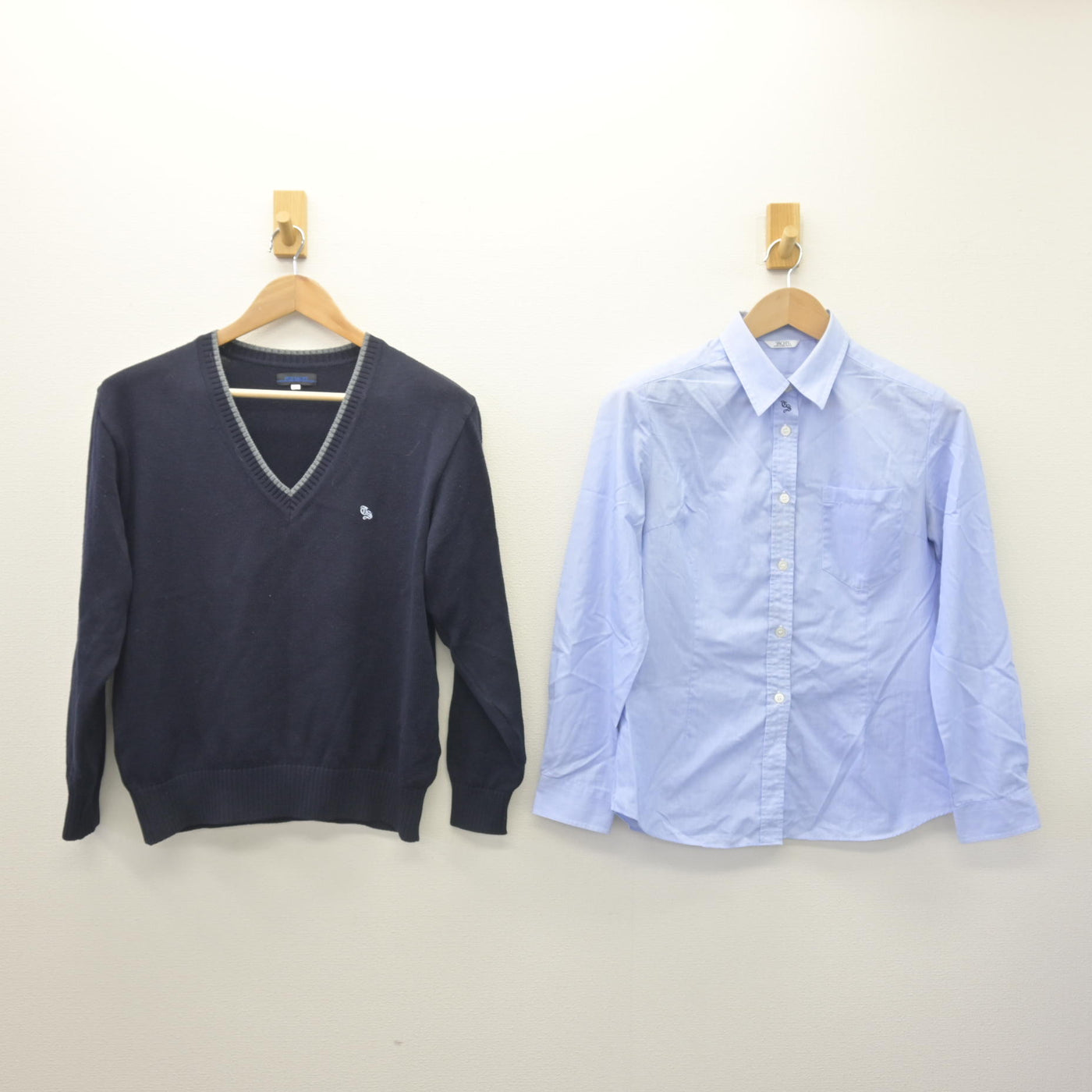 【中古】茨城県 高萩清松高等学校 女子制服 2点 (ニット・シャツ) sf111766