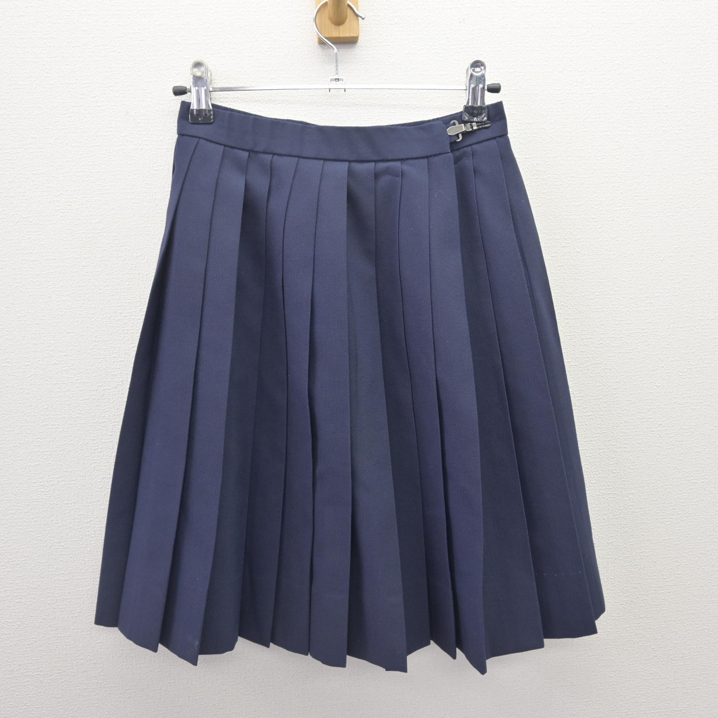 【中古】兵庫県 生野高等学校 女子制服 2点 (セーラー服・スカート) sf111814