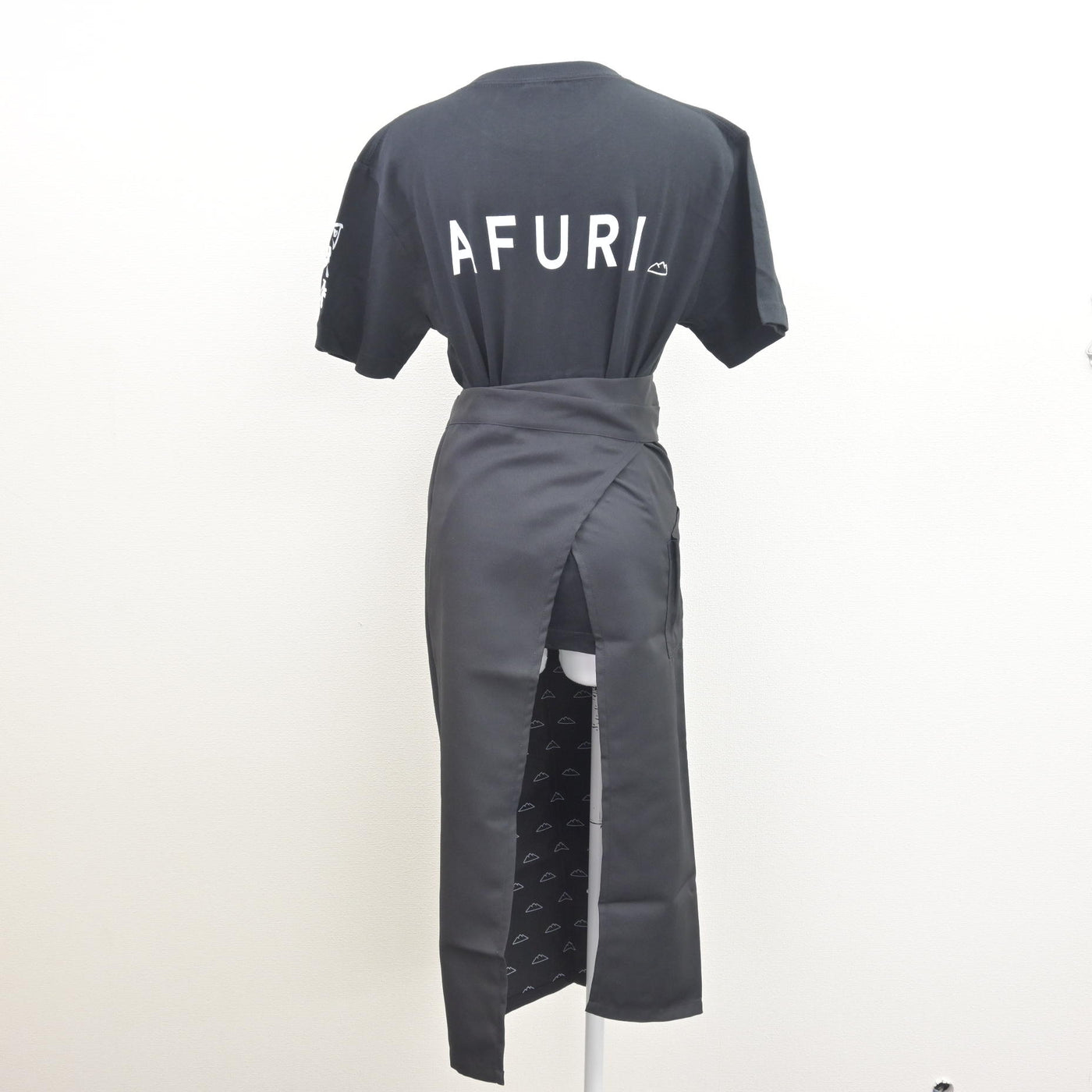 【中古】 ラーメン屋制服 女子制服 2点 (エプロン / サロン・シャツ) sf111953