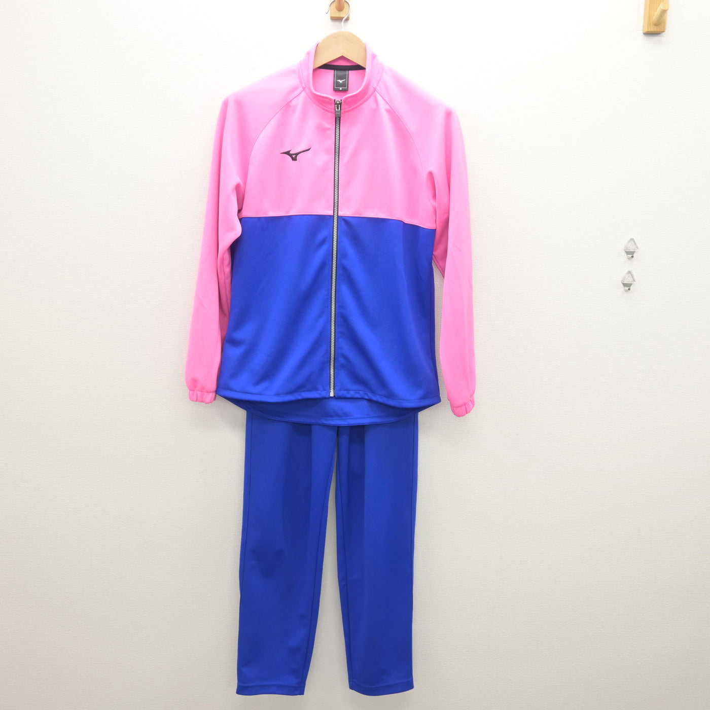 【中古】鳥取県 鳥取中央育英高等学校/陸上競技部 女子制服 2点 (ジャージ 上・ジャージ 下) sf112001