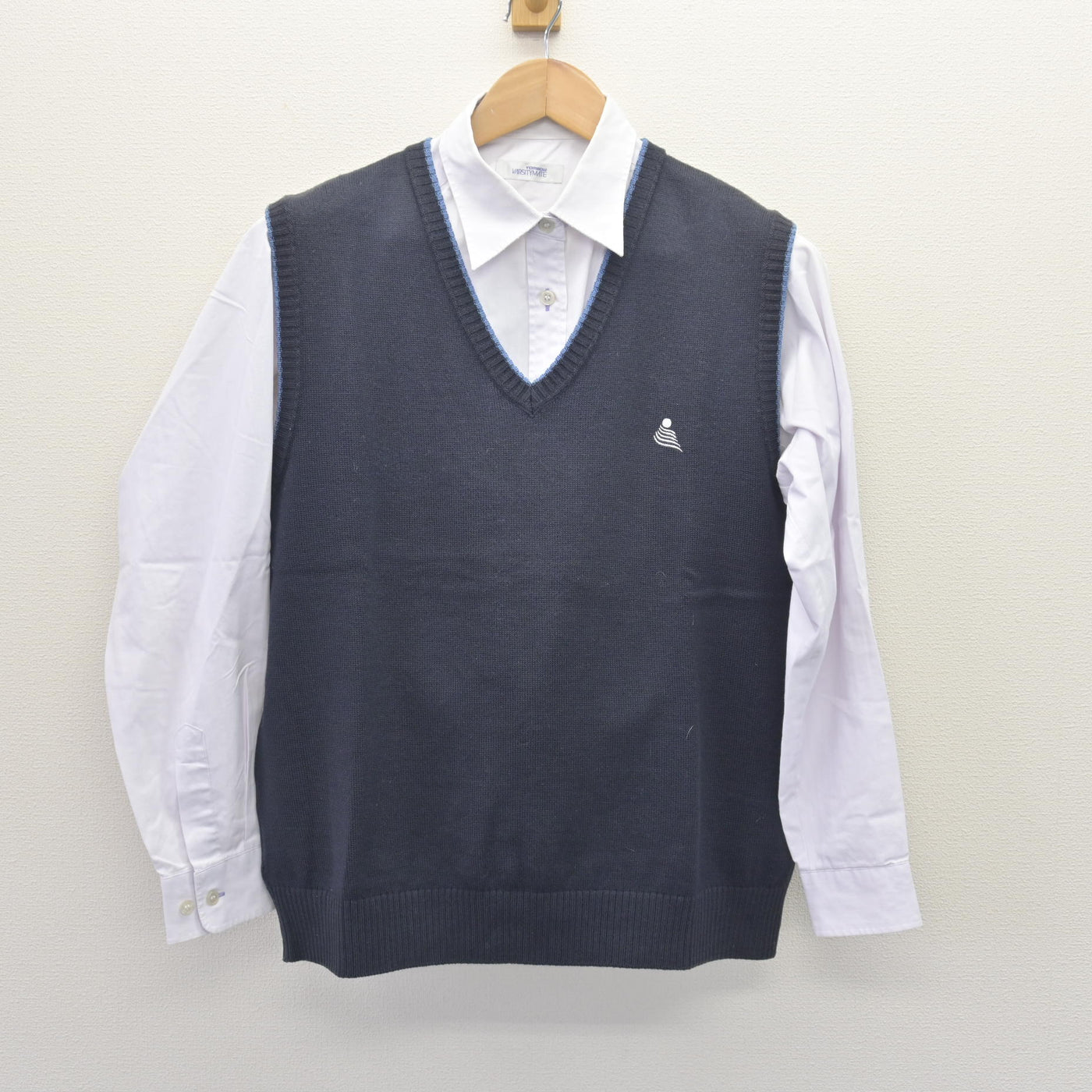 【中古】神奈川県 横浜創学館高等学校/旧制服 女子制服 2点 (ニットベスト・シャツ) sf112267