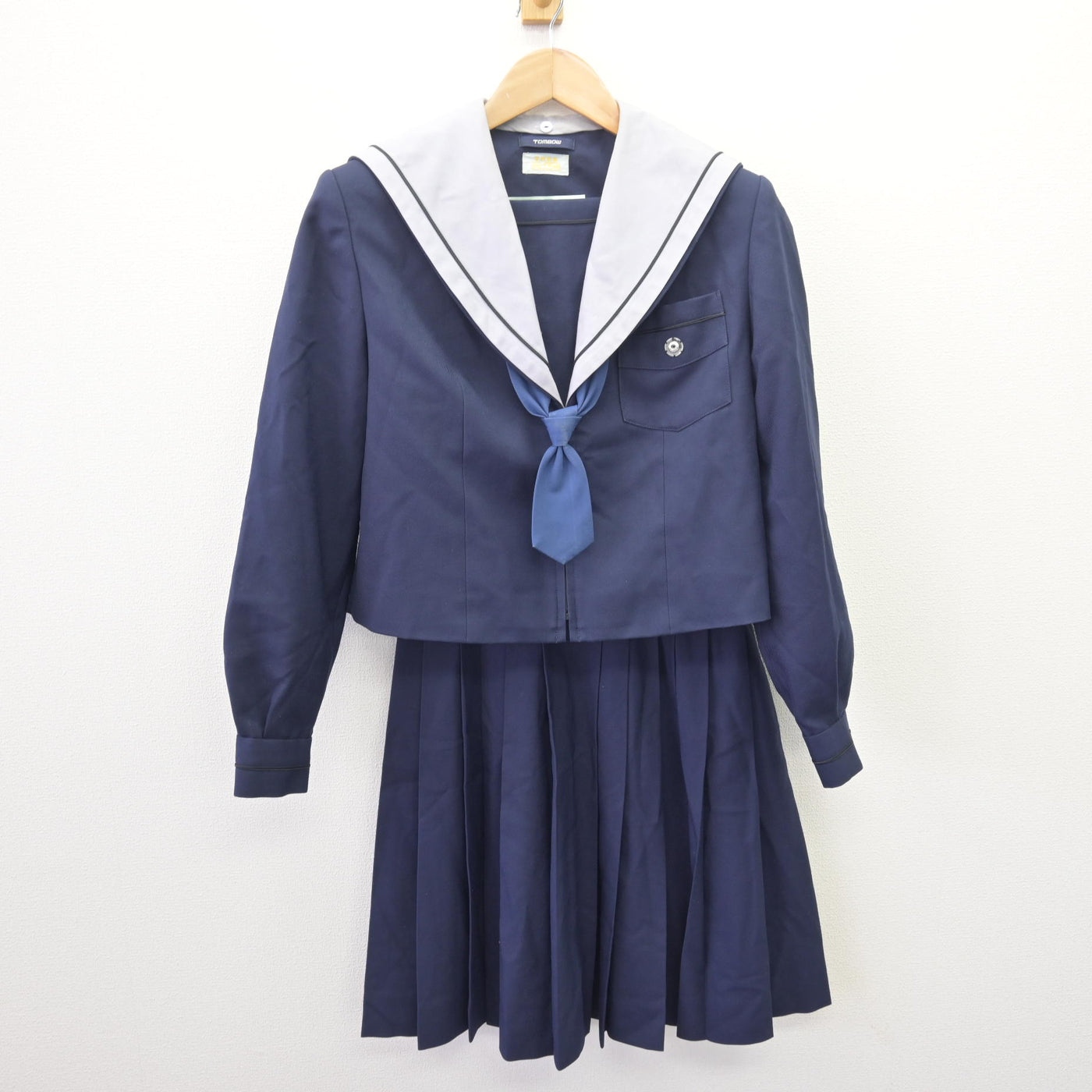 【中古】大阪府 登美丘中学校 女子制服 3点 (セーラー服・スカート) sf112566