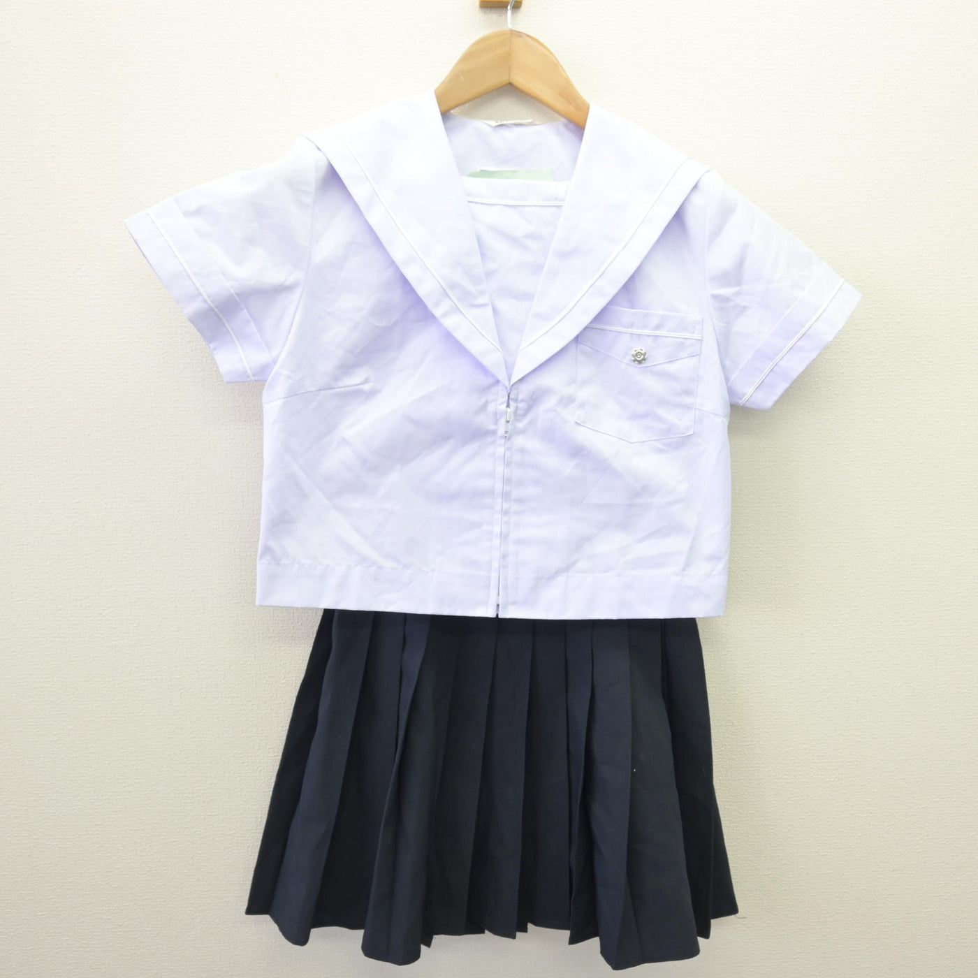 【中古】大阪府 登美丘中学校 女子制服 2点 (セーラー服・スカート) sf112567