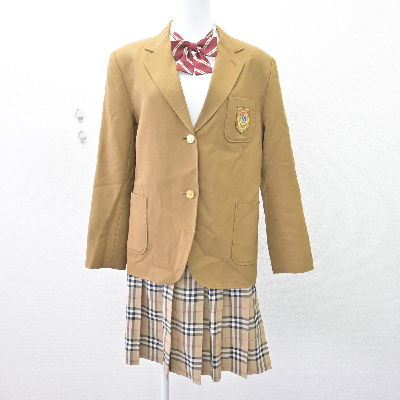 【中古】千葉県 志学館中等部・高等部 女子制服 3点 (ブレザー・スカート) sf112610