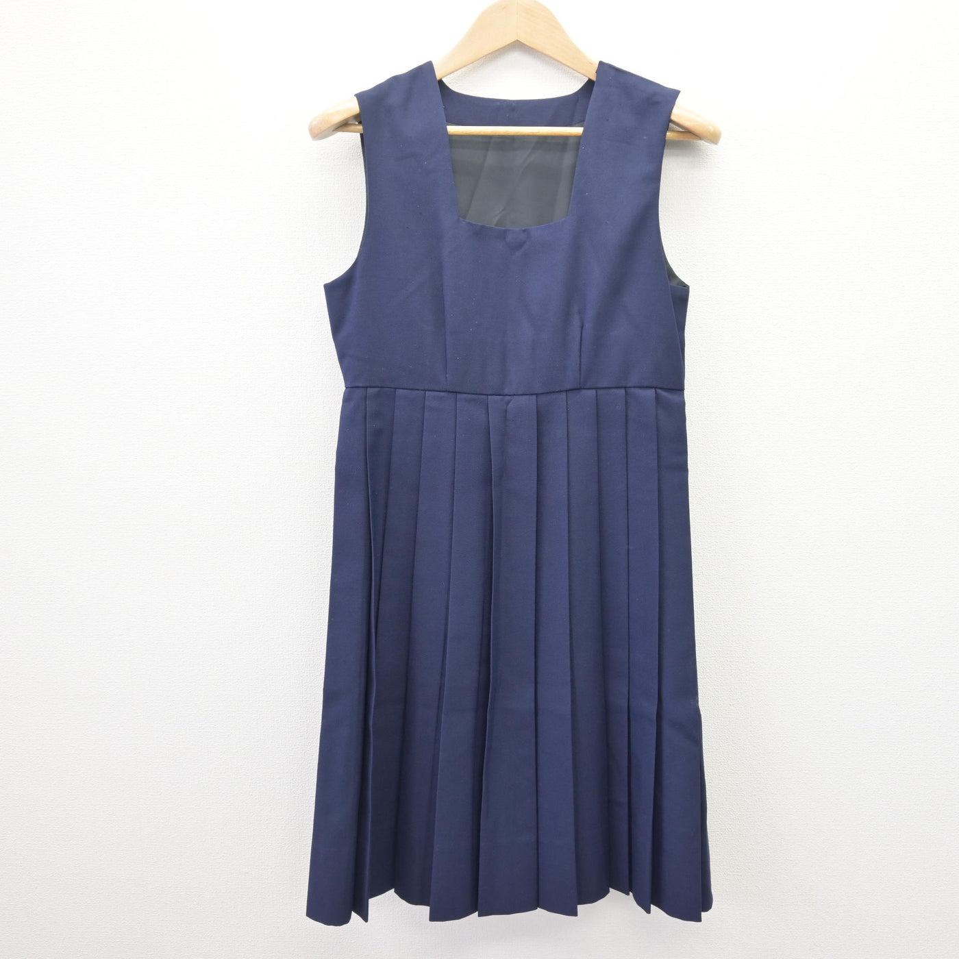 【中古】福岡県 修猷館高等学校 女子制服 2点 (セーラー服・ジャンパースカート) sf112615