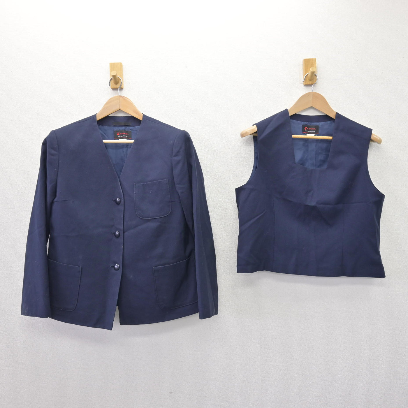 【中古】茨城県 牛久第一中学校 女子制服 2点 (ブレザー・ベスト) sf112629