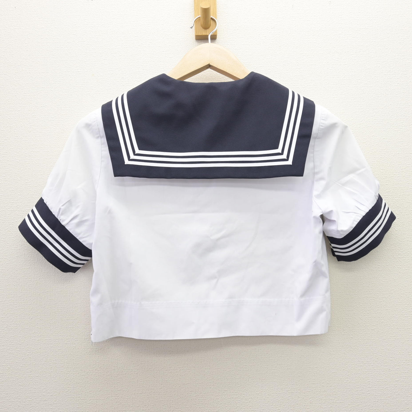 【中古】広島県 比治山女子高等学校 女子制服 3点 (セーラー服・スカート) sf112659