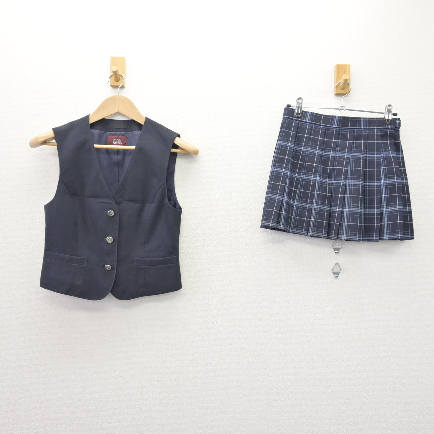 【中古】東京都 都立第一商業高等学校 女子制服 2点 (ベスト・スカート) sf112665