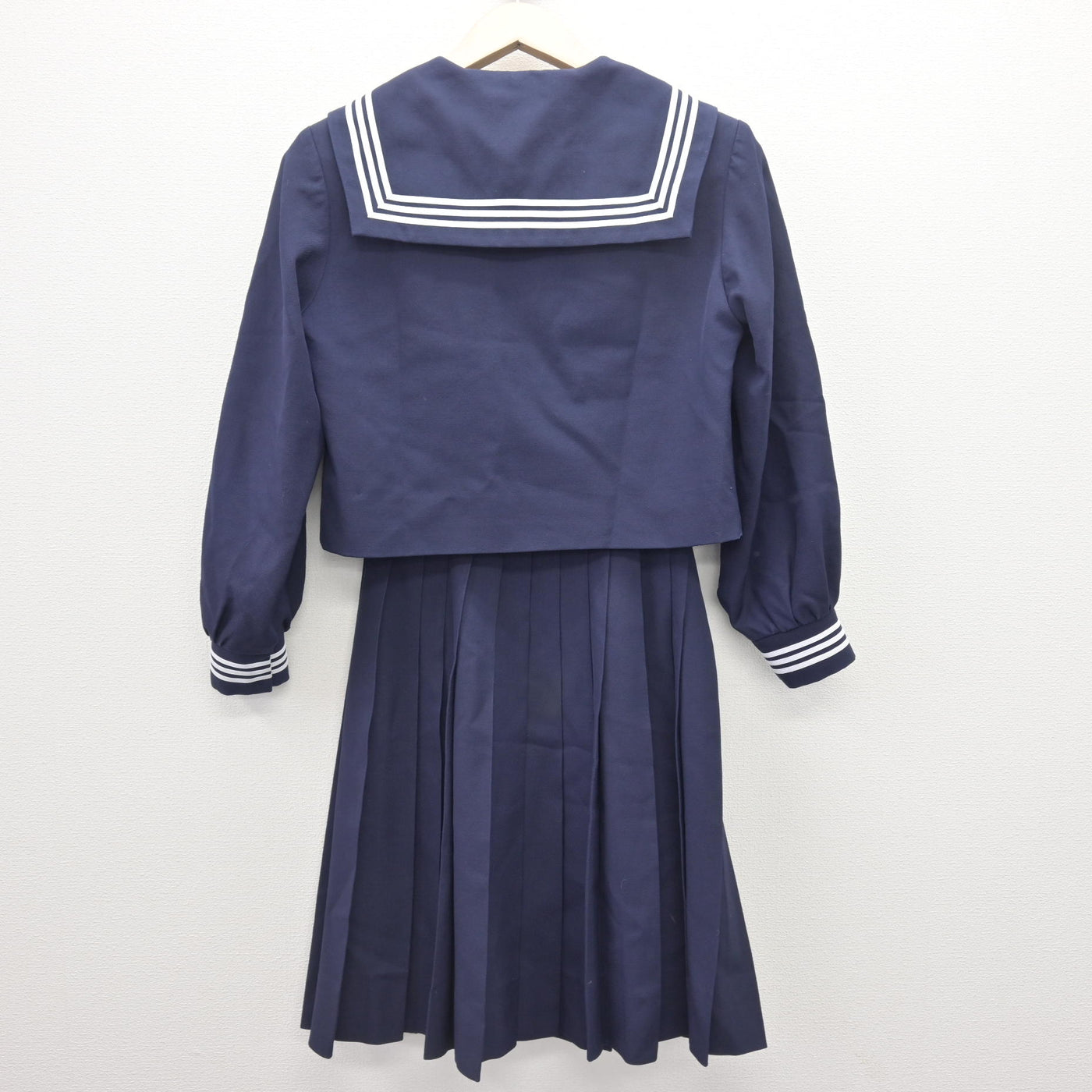 【中古】広島県 比治山女子高等学校 女子制服 3点 (セーラー服・スカート) sf112666