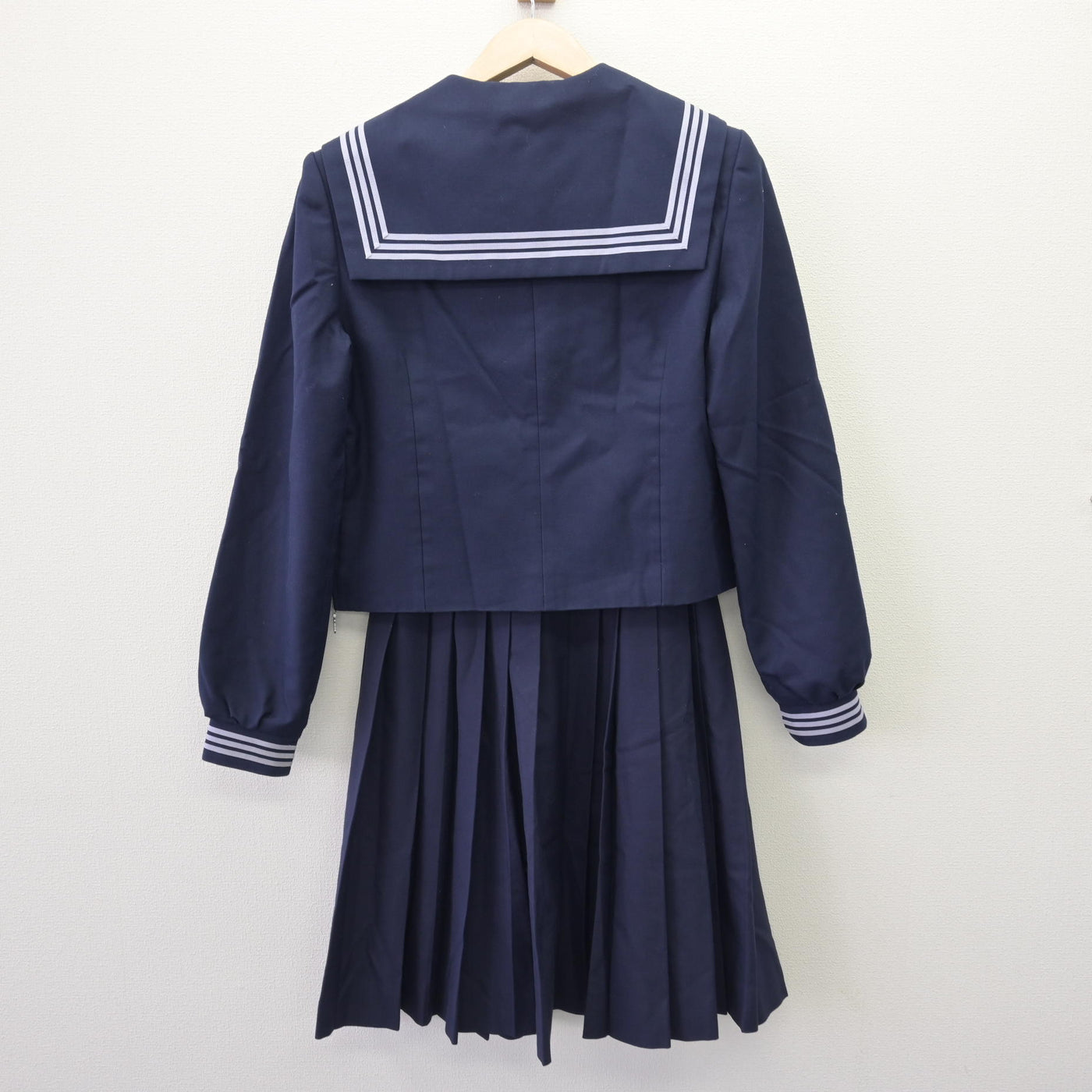 【中古】福島県 藤間中学校 女子制服 2点 (セーラー服・スカート) sf113139