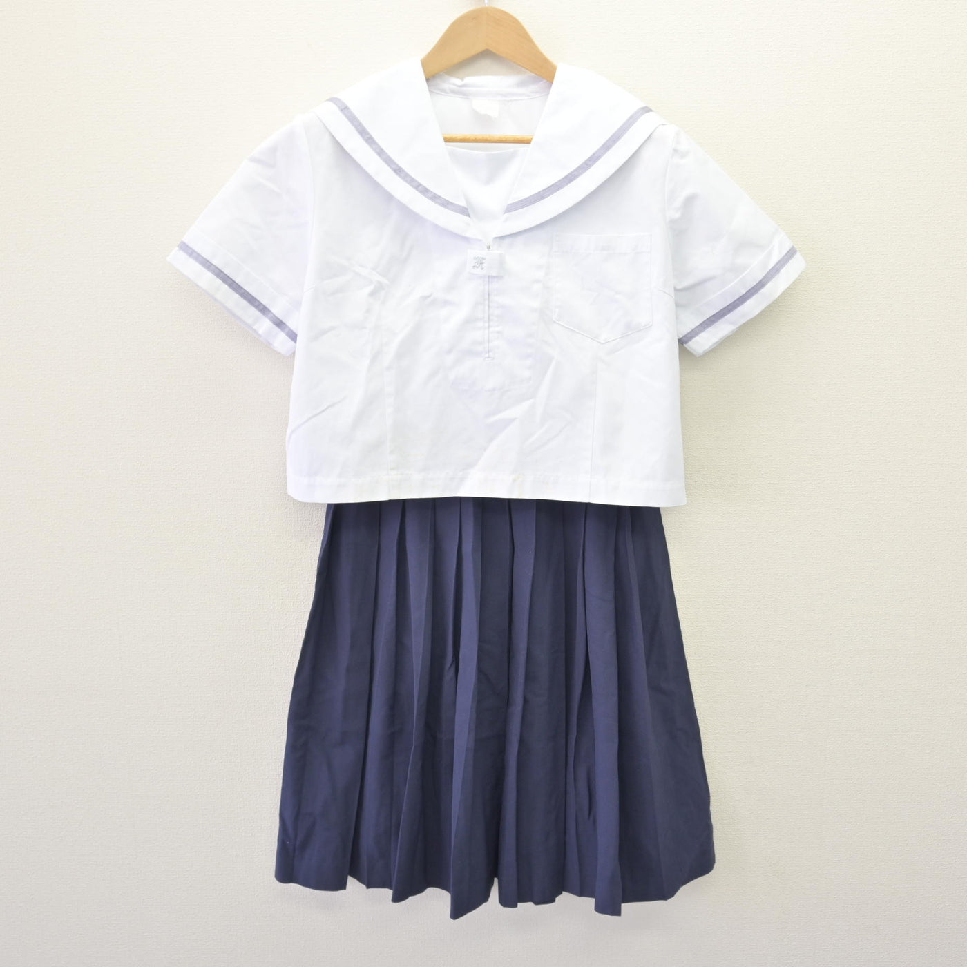 【中古】福島県 藤間中学校 女子制服 2点 (セーラー服・スカート) sf113141