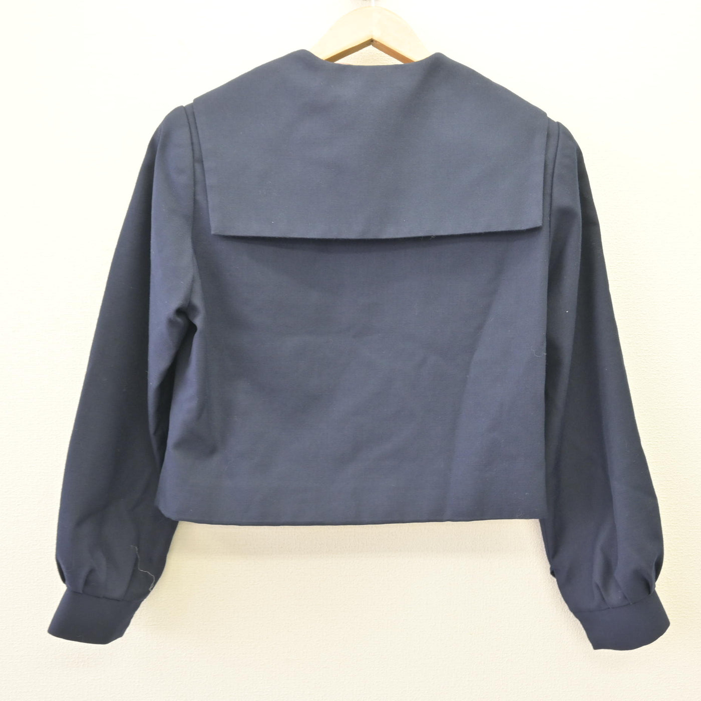 【中古】岐阜県 中山中学校 女子制服 3点 (セーラー服・スカート) sf113157