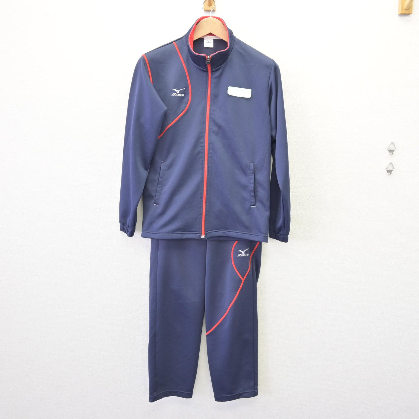 【中古】千葉県 千葉英和高等学校 女子制服 3点 (ジャージ 上・体操服 上・ジャージ 下) sf113183