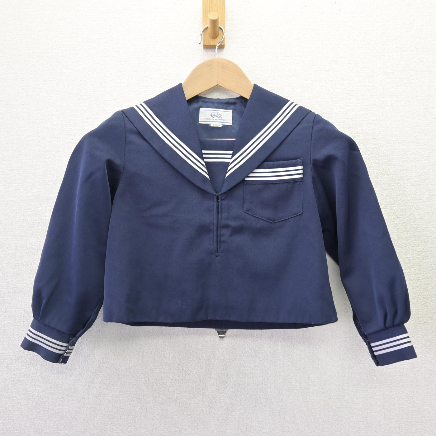 【中古】 学校名不明 女子制服 2点 (セーラー服・スカート) sf113190
