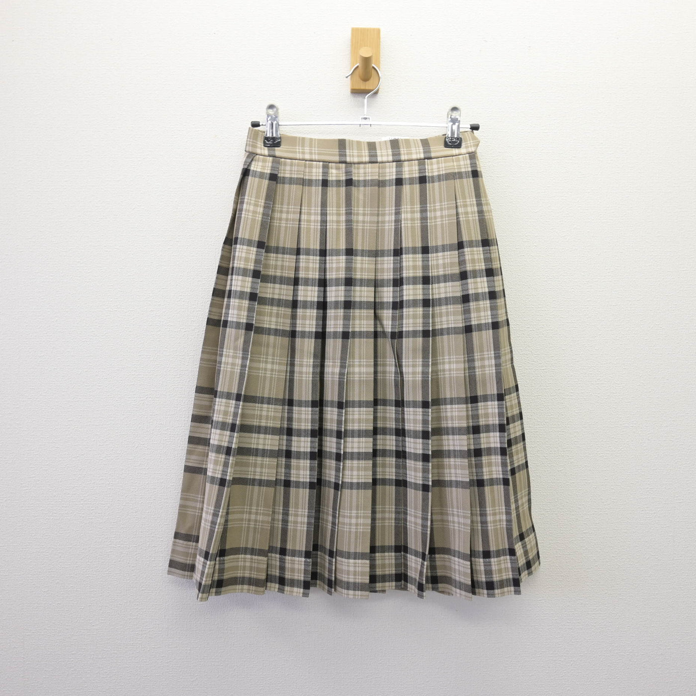【中古】埼玉県 浦和ルーテル学院中学校 女子制服 4点 (ブレザー・ニット・スカート) sf113221