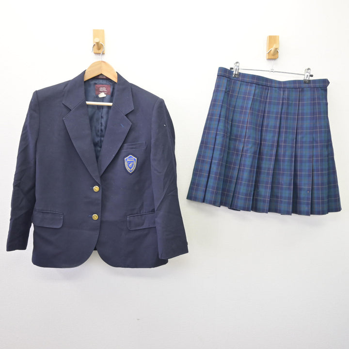 クラーク記念国際高校 制服 スカート 制服紹介 | クラーク記念国際高等学校