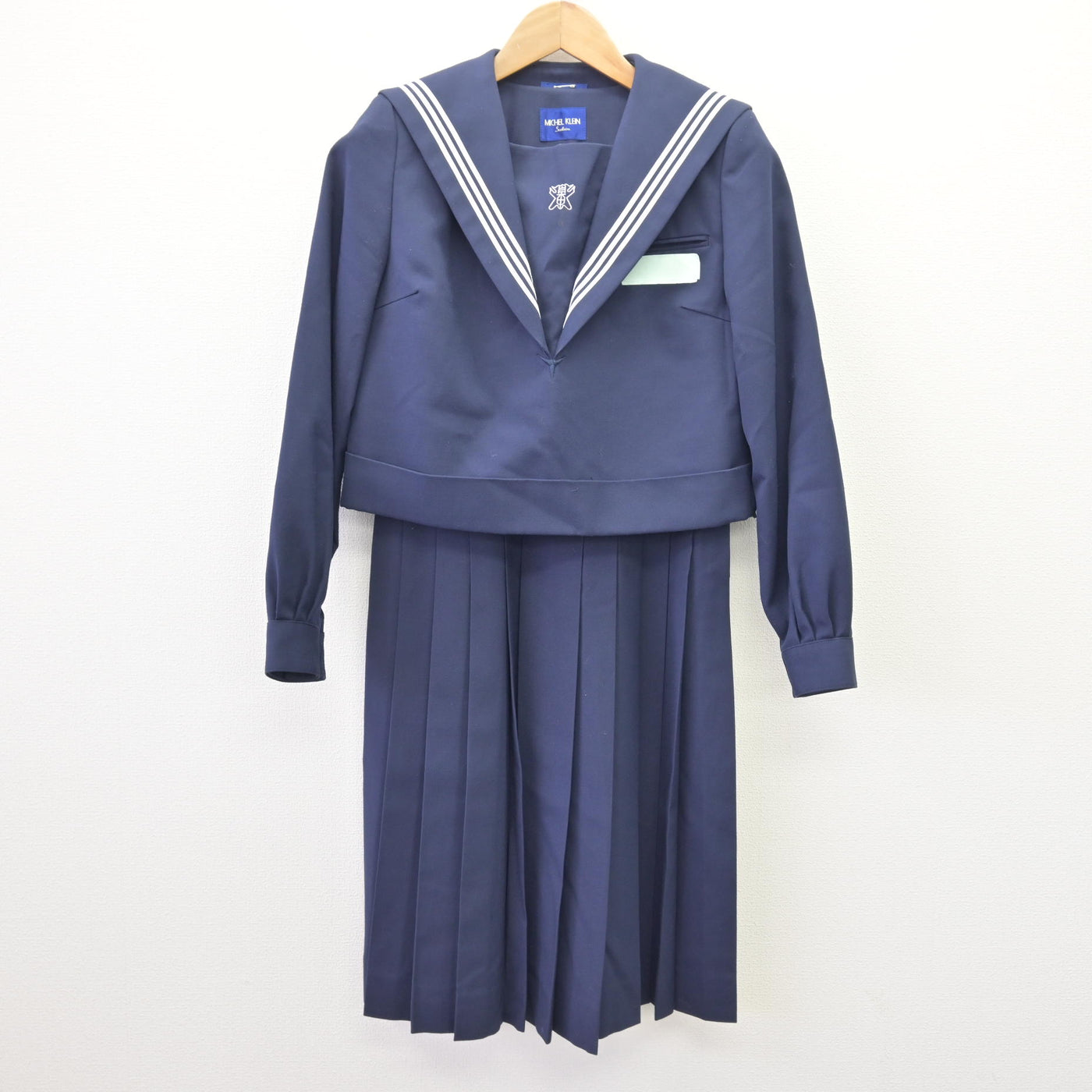 【中古】福岡県 泉中学校 女子制服 2点 (セーラー服・ジャンパースカート) sf113293