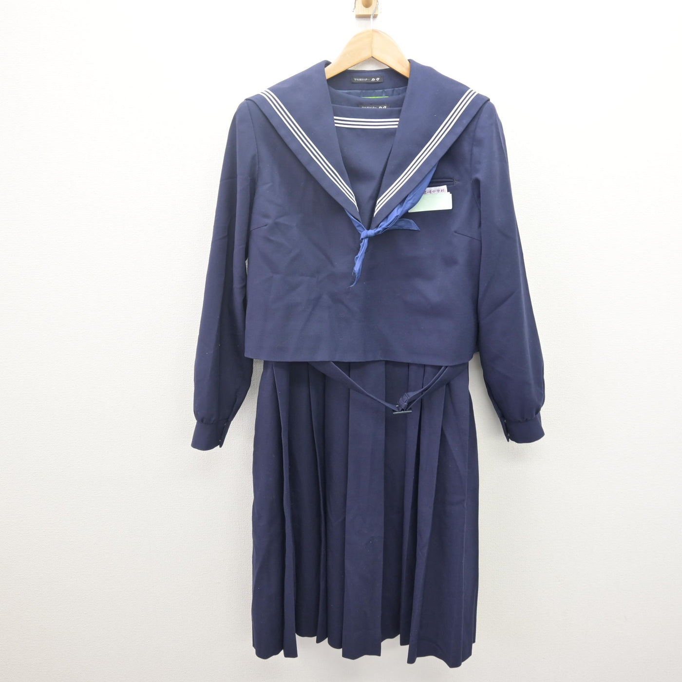 【中古】福岡県 老司中学校 女子制服 3点 (セーラー服・ジャンパースカート) sf113618