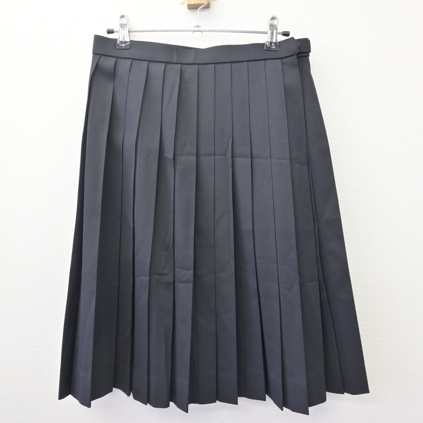 【中古】三重県 松阪工業高等学校 女子制服 3点 (ブレザー・ニット・スカート) sf113734