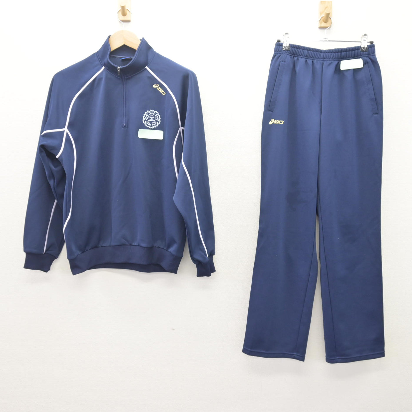 【中古】三重県 松阪工業高等学校 女子制服 2点 (ジャージ 上・ジャージ 下) sf113737