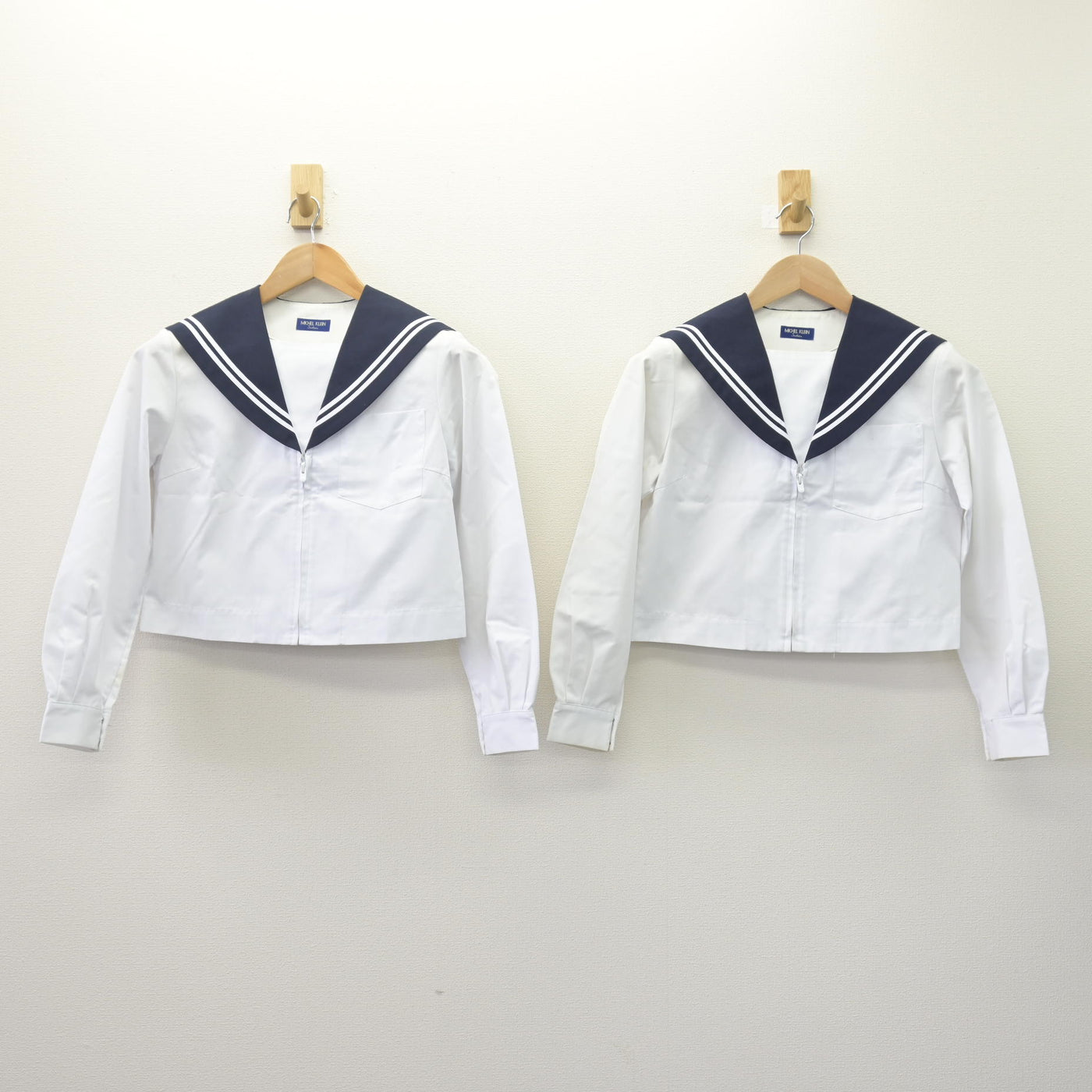 【中古】愛知県 横須賀高等学校 女子制服 3点 (セーラー服・スカート) sf113749