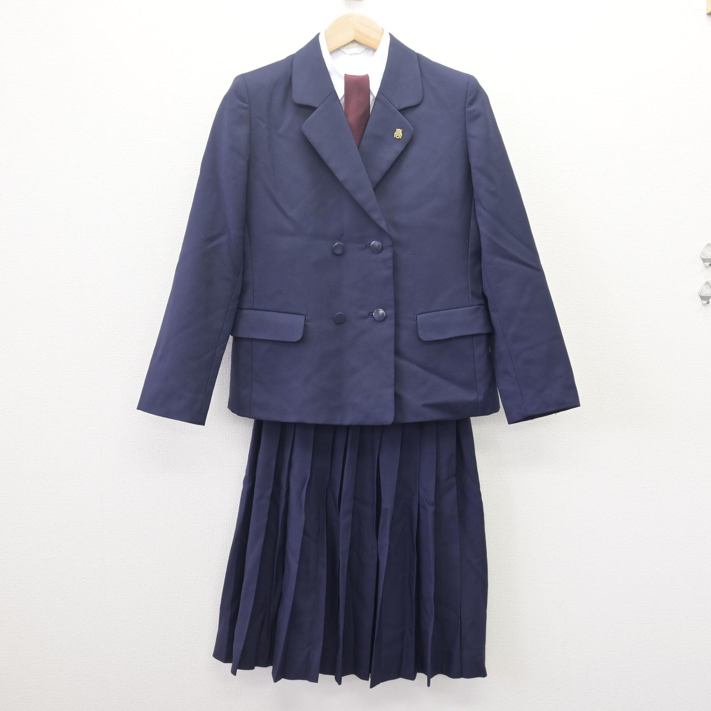 【中古】青森県 八戸高等学校 女子制服 5点 (ブレザー・シャツ・スカート) sf113752