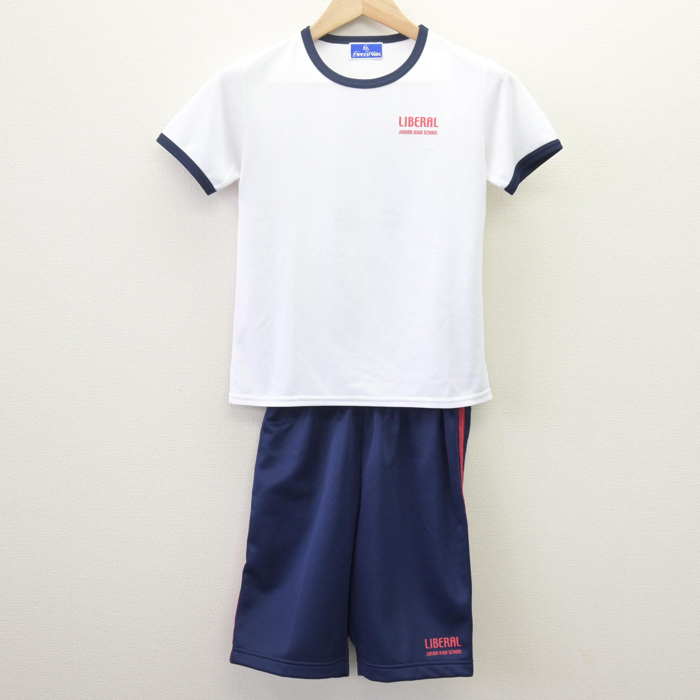 【中古】大阪府 堺リベラル中学校・高等学校 女子制服 2点 (体操服 上・体操服 下) sf113759