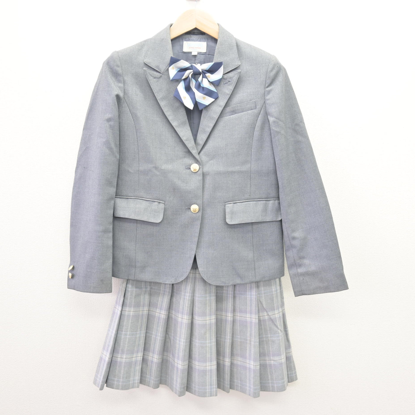 【中古】青森県 柴田学園大学附属柴田学園高等学校 女子制服 3点 (ブレザー・スカート) sf113805