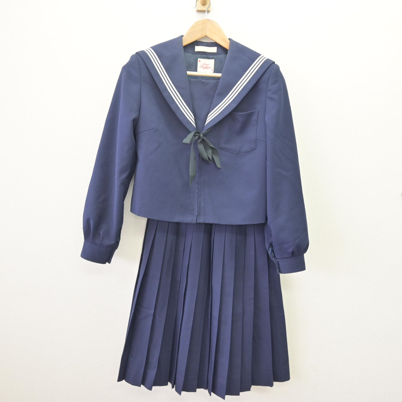 【中古】愛知県 今伊勢中学校 / 旧制服 女子制服 3点 (セーラー服・スカート) sf113840