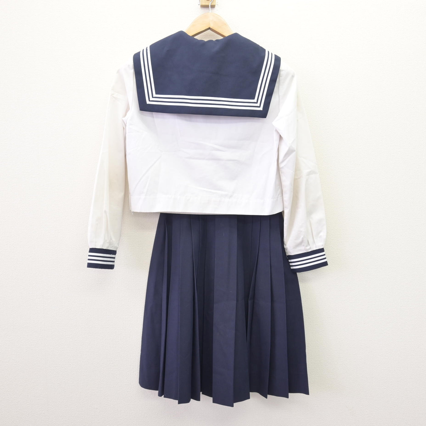 【中古】愛知県 愛知教育大学附属名古屋中学校 女子制服 3点 (セーラー服・スカート) sf113866