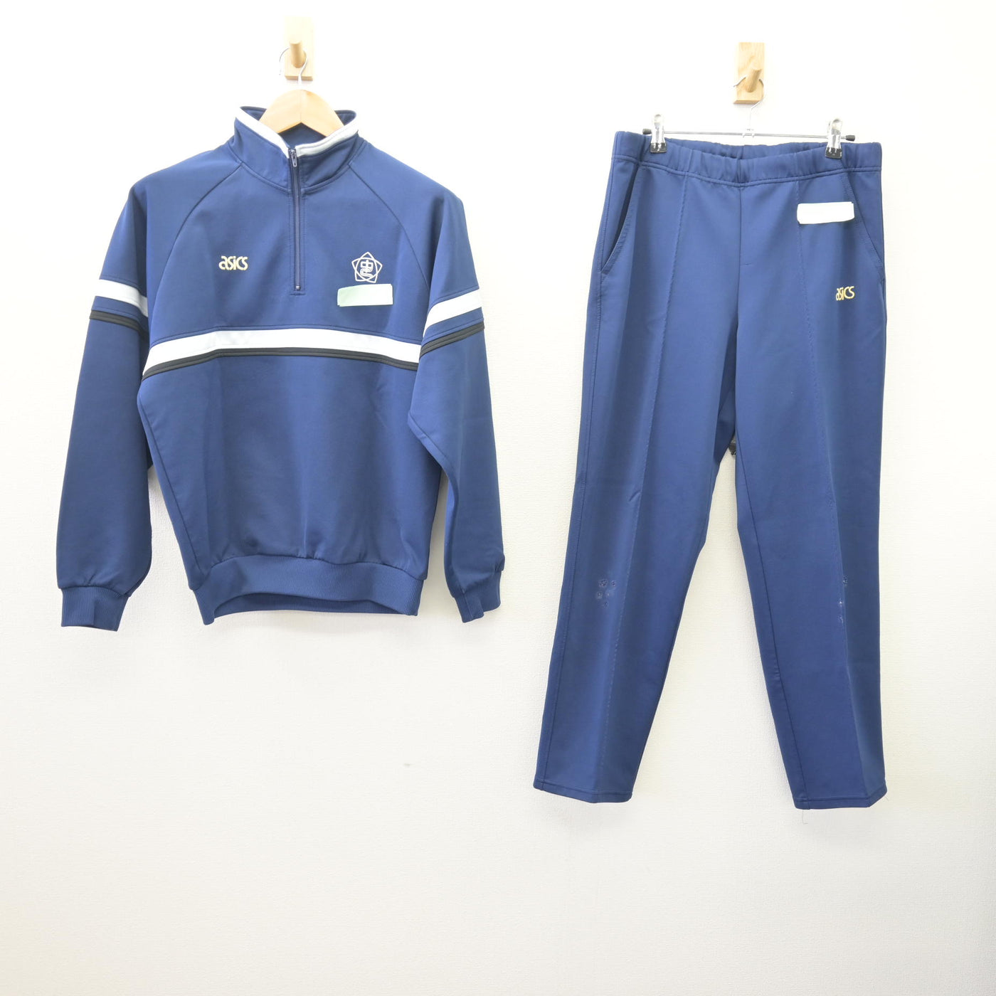 【中古】兵庫県 滝野中学校 女子制服 2点 (ジャージ 上・ジャージ 下) sf113893