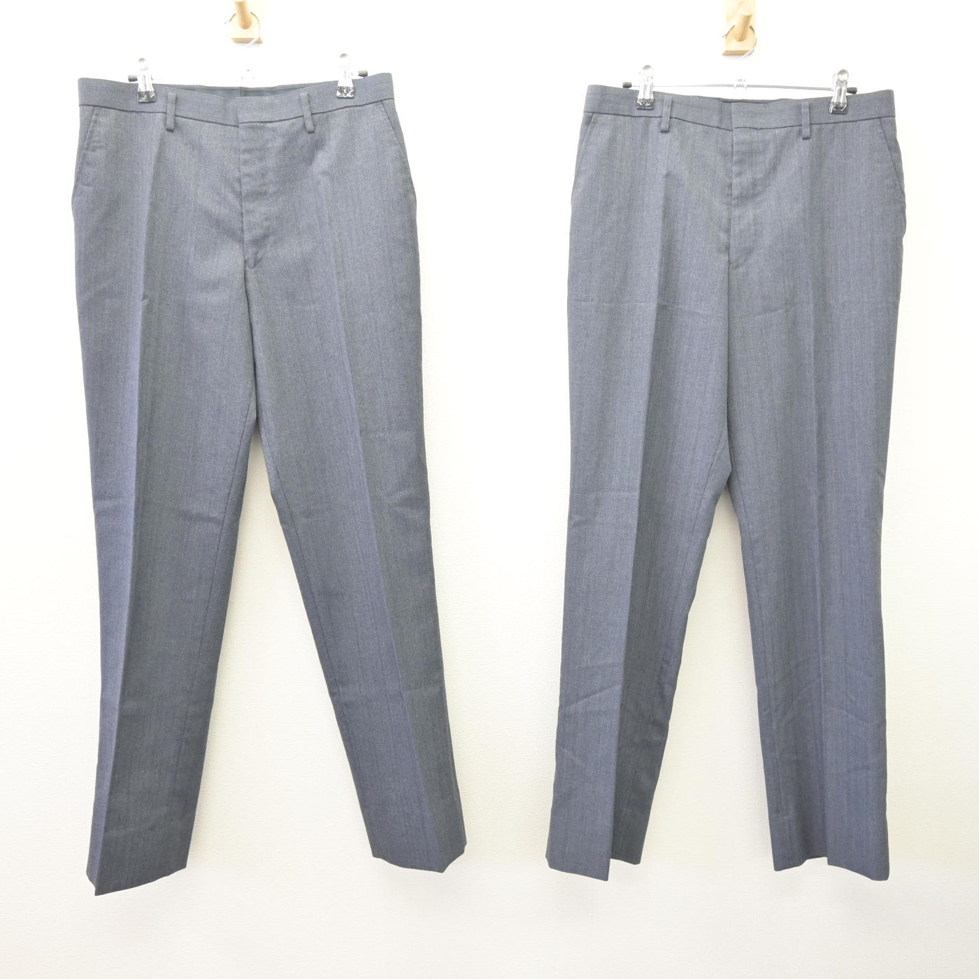 【中古】東京都 飛鳥高等学校 女子制服 3点 (ブレザー・ズボン) sf113900