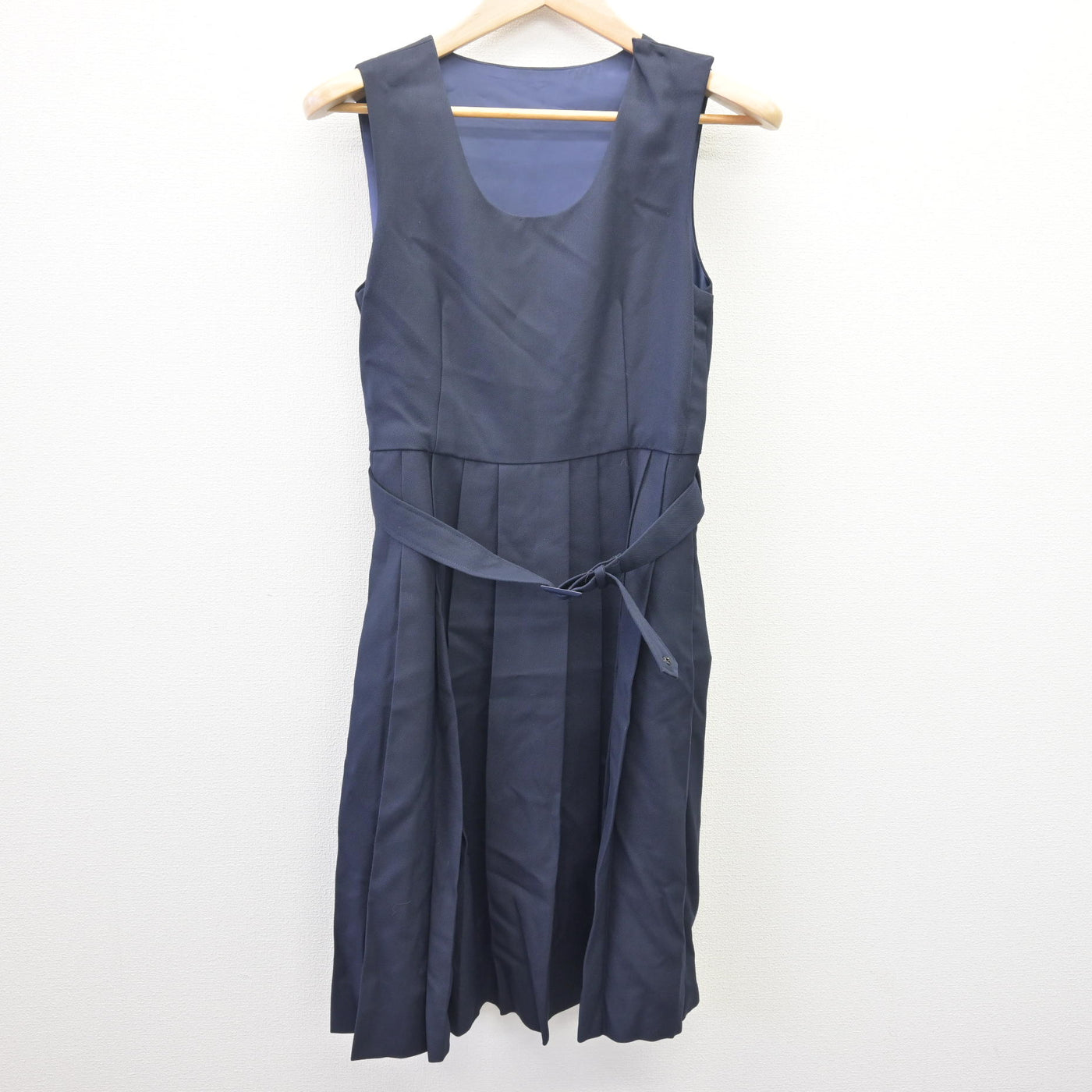【中古】東京都 石神井中学校 女子制服 4点 (セーラー服・ベスト・ジャンパースカート) sf113902